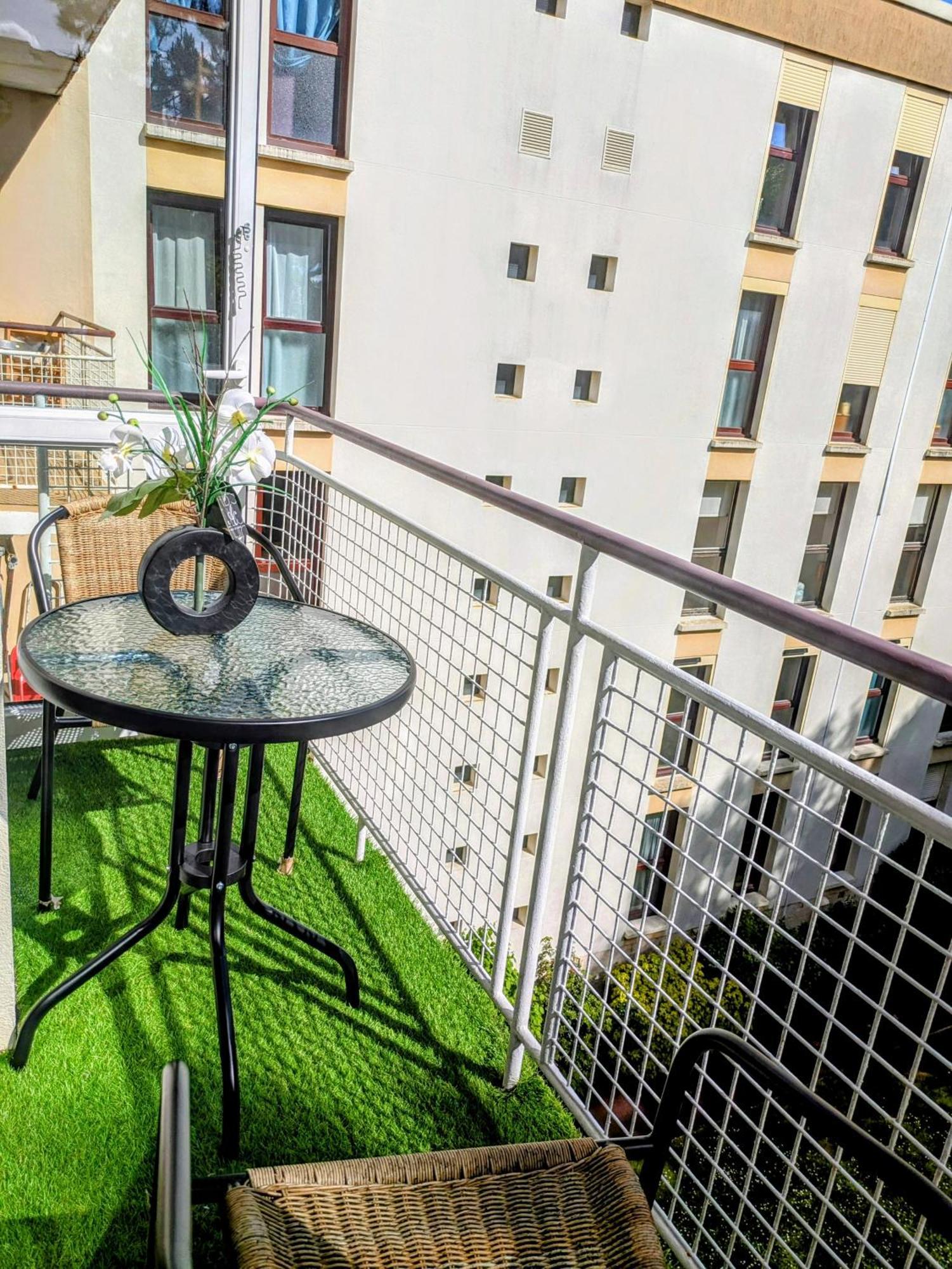 Appartement 3 Pieces A Seulement 5Km De Paris - For 2 To 7 Guests ! フォントネー・オー・ローズ エクステリア 写真